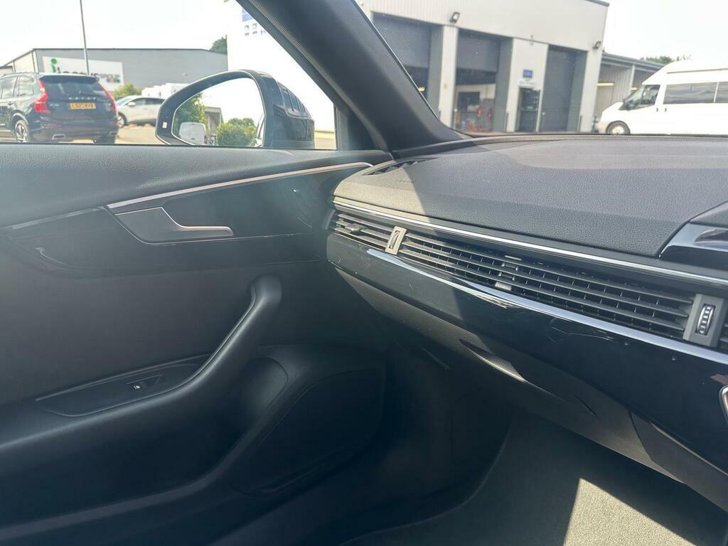 Audi A4 Avant Avant 2.0 Tdi 35 163 Technik S Tronic Black #13