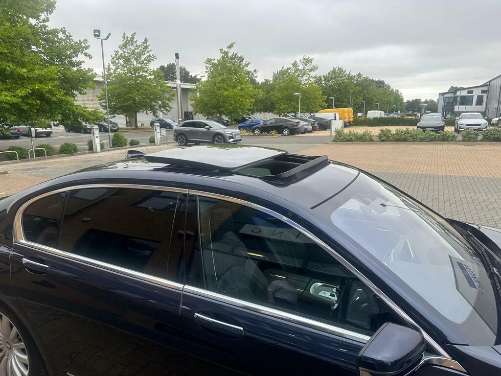 BMW 7 Series M Sport  #13