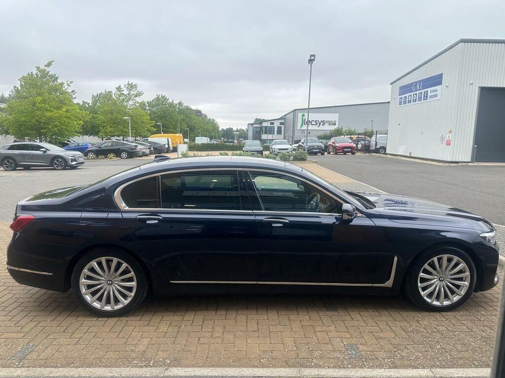 BMW 7 Series M Sport  #11