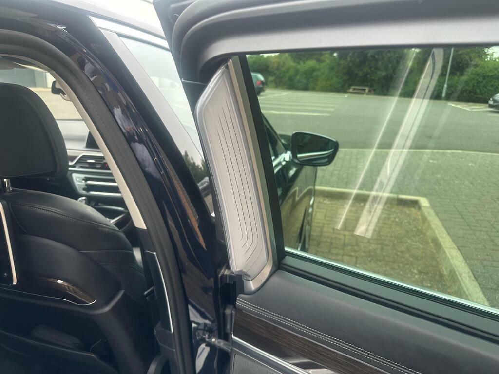 BMW 7 Series M Sport  #33
