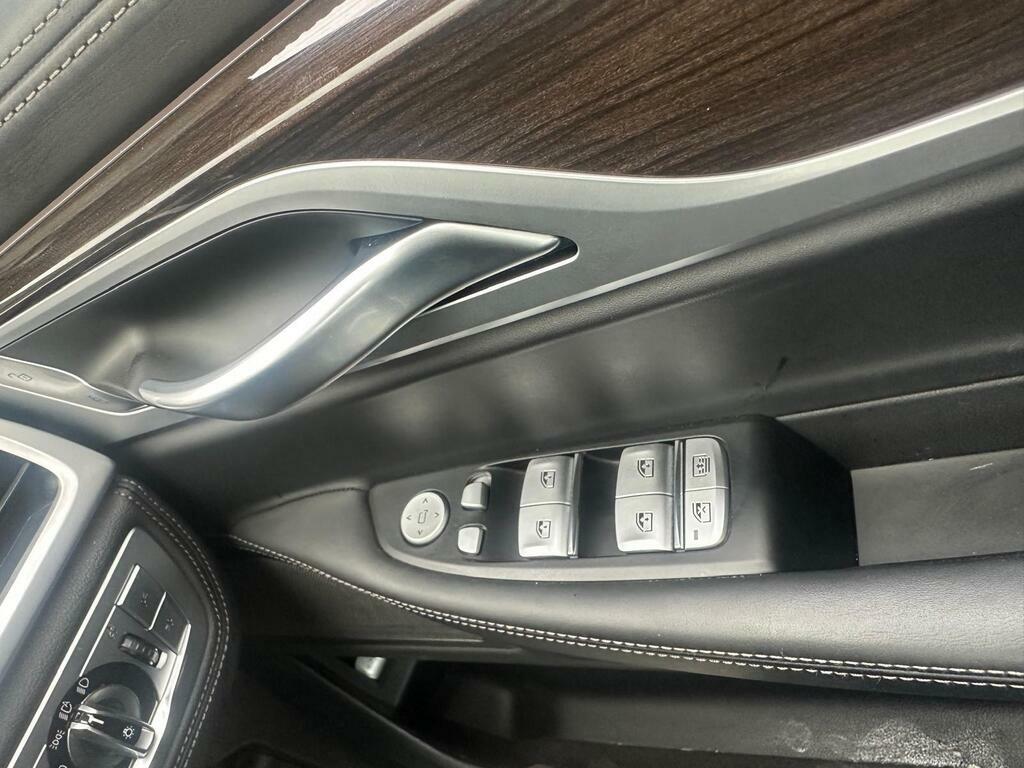 BMW 7 Series M Sport  #27