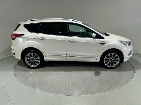 Ford Kuga 2.0 Kuga Vignale EJ18GWM White #4