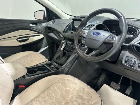 Ford Kuga 2.0 Kuga Vignale EJ18GWM White #6
