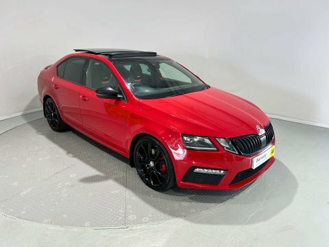 Skoda Octavia 2.0 Octavia Vrs Red