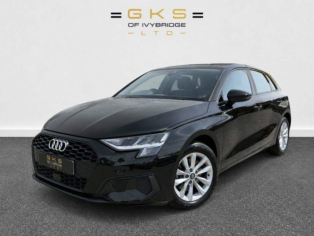Audi A3 1L Technik Black