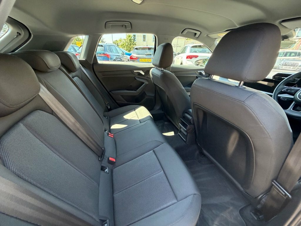 Audi A3 1L Technik Black #3
