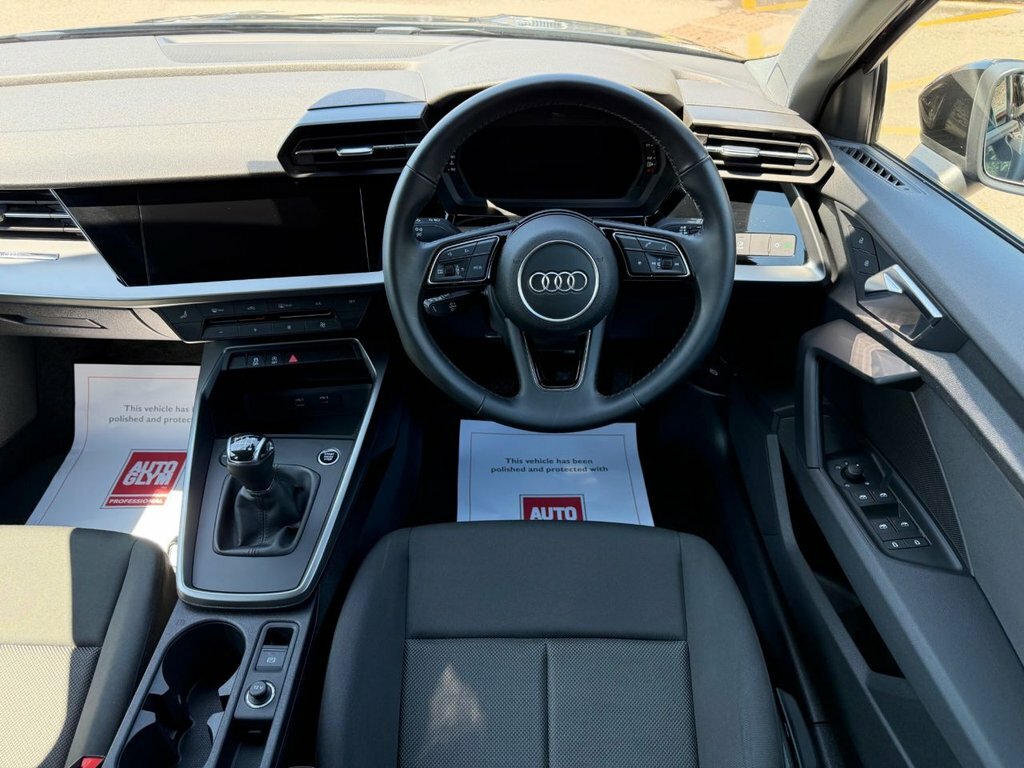 Audi A3 1L Technik Black #2
