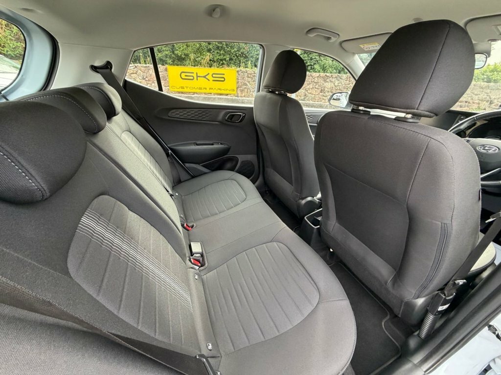 Hyundai I10 Hyundai I10 1.0 Play Hatchback E Blue #3