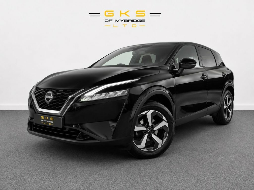 Nissan Qashqai 1.3L N-connecta Black