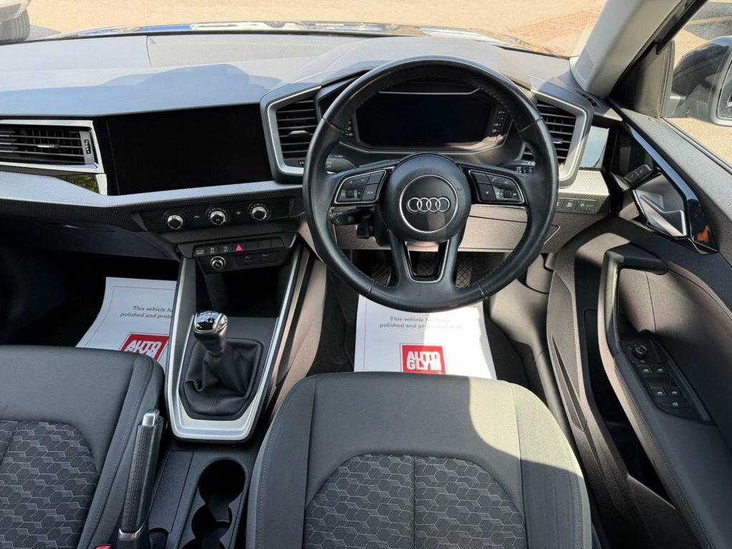 Audi A1 1L Sport YV19FYW Grey #2