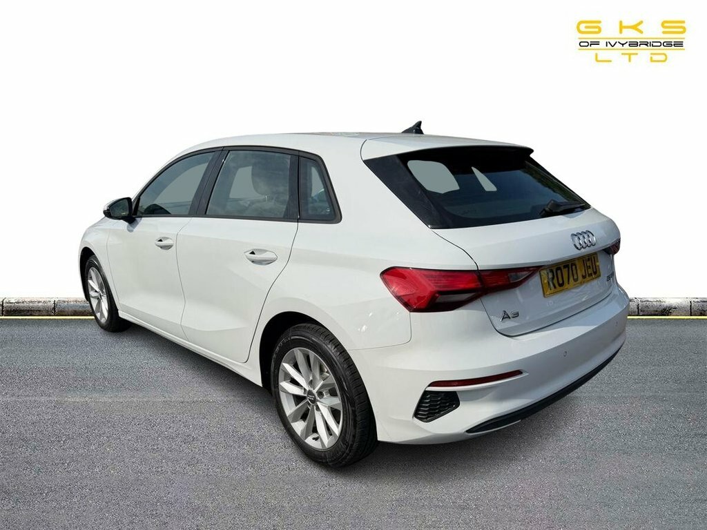 Audi A3 1.5L Technik RO70JEU White #4