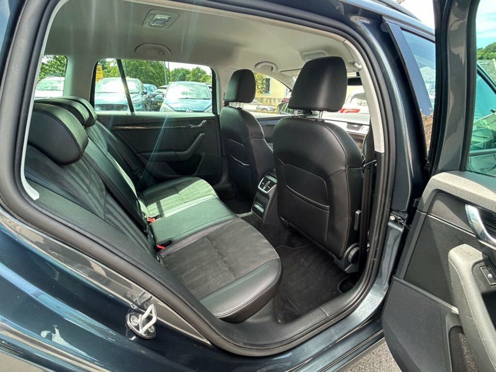 Skoda Octavia  Grey #9