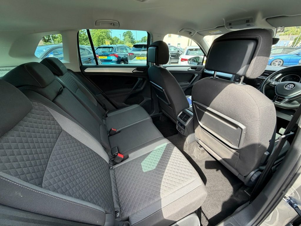 Volkswagen Tiguan 1.5L Match LB69LLR Silver #3