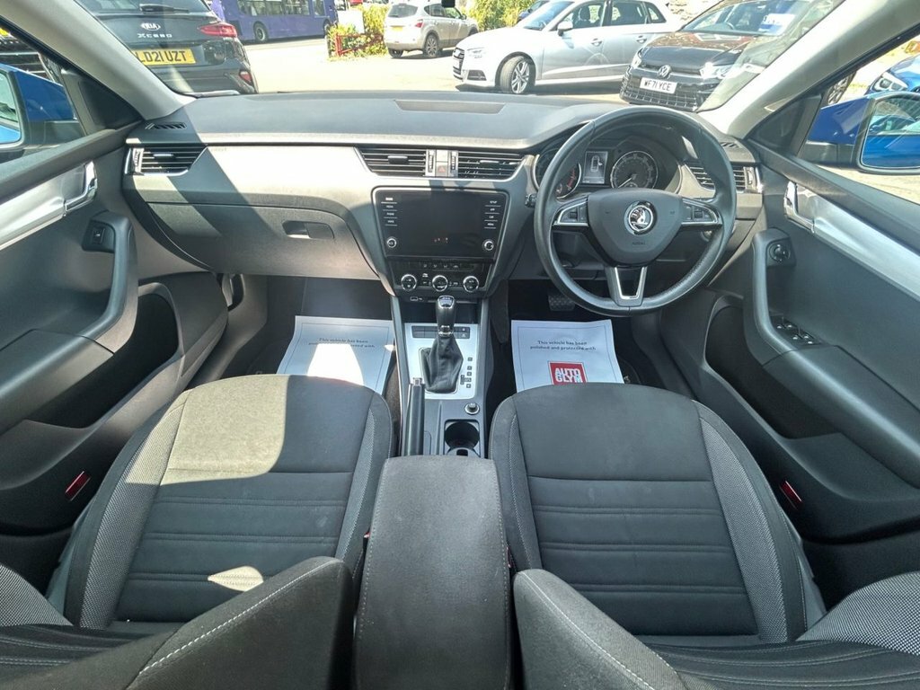 Skoda Octavia 1.5L Se Blue #5