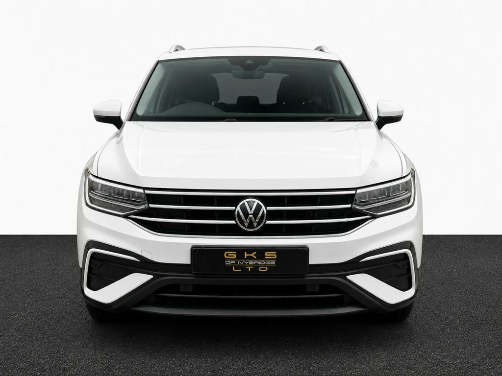Volkswagen Tiguan Allspace 1.5L Life VE72TFJ White #3
