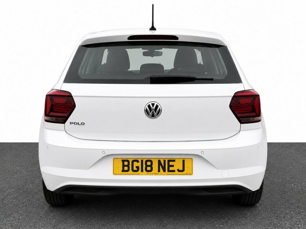 Volkswagen Polo 1L Se White #3