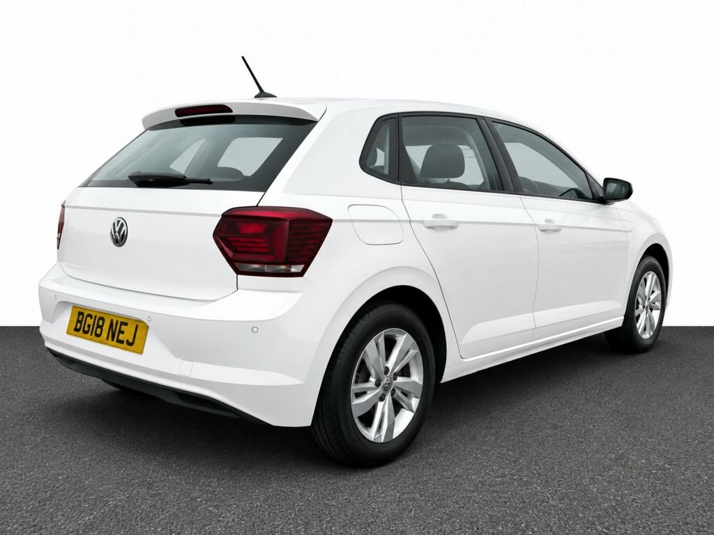 Volkswagen Polo 1L Se White #4