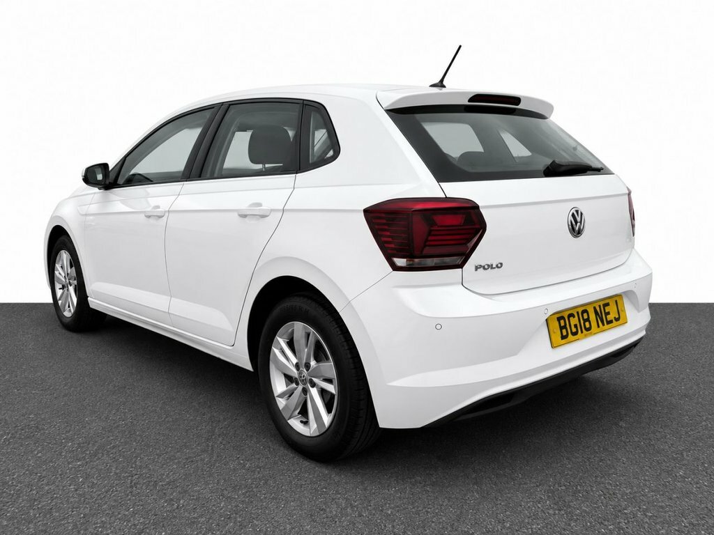 Volkswagen Polo 1L Se White #2