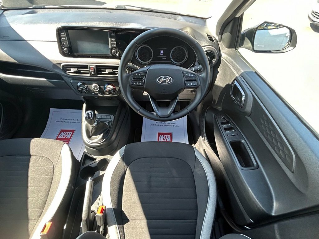 Hyundai I10 1.2L Se Connect White #4
