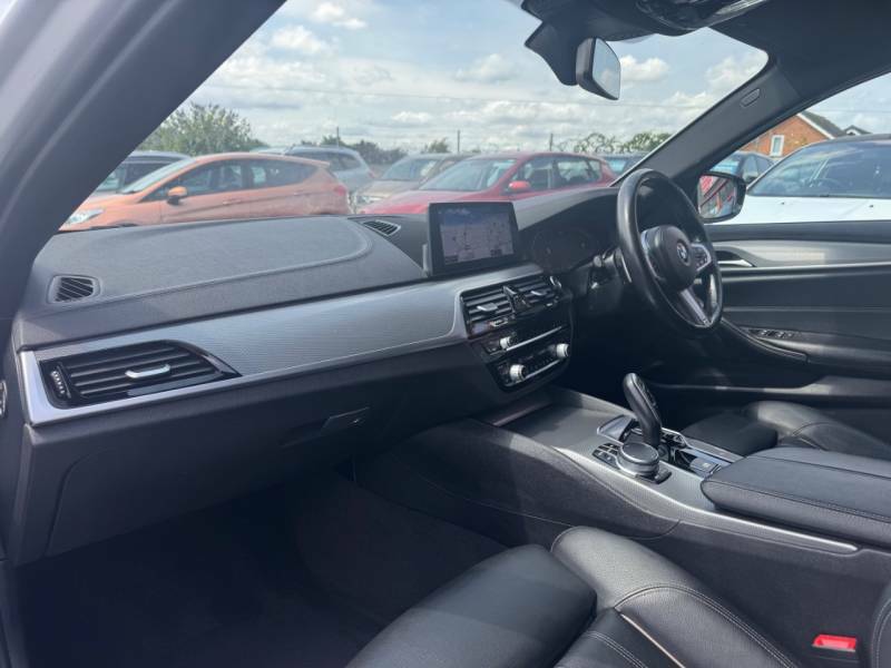 BMW 5 Series 520D Mht M Sport - 2020 20 LC20RHZ White #3