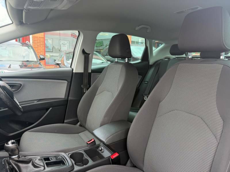 Seat Leon 1.2 Tsi Se Dynamic Technology - Fsh - 2017 17 White #4
