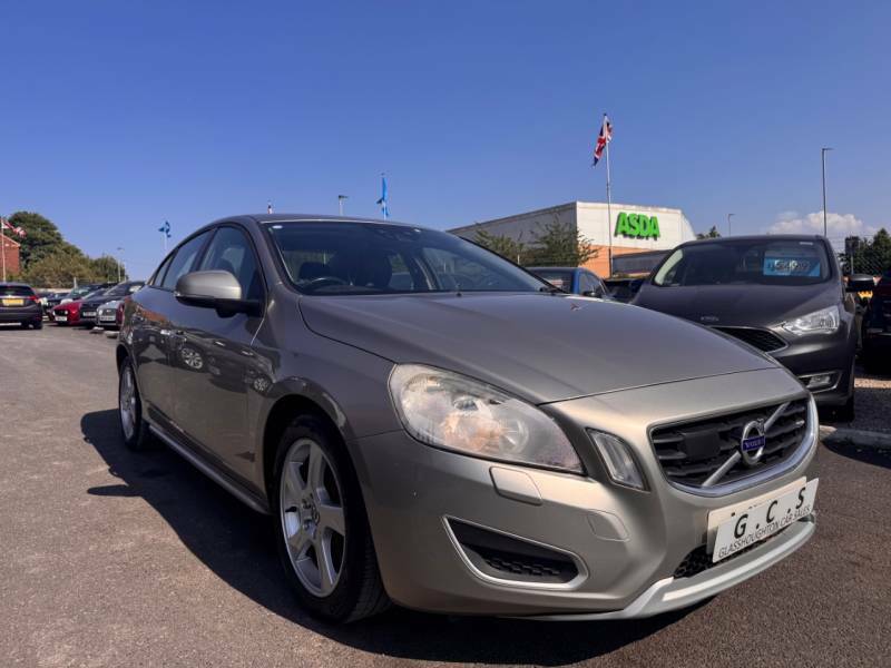 Volvo S60 D5 215 Es Geartronic - 2011 11 Gold #2