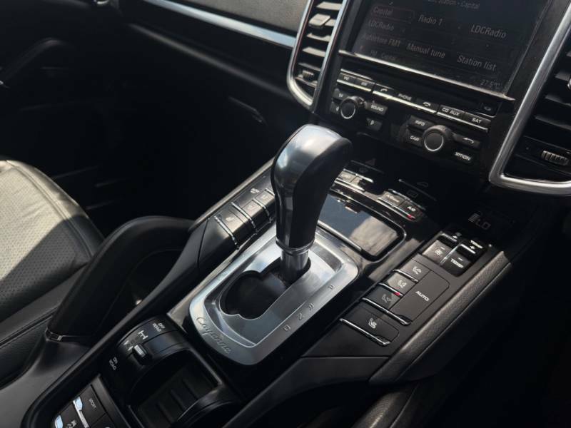 Porsche Cayenne 4X4 3.0 Black #17