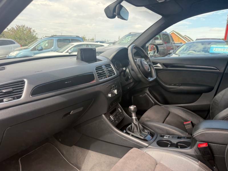 Audi Q3 2.0 Tdi Black Edition -1 Former Keeper- 2018 YG18RMW Grey #3