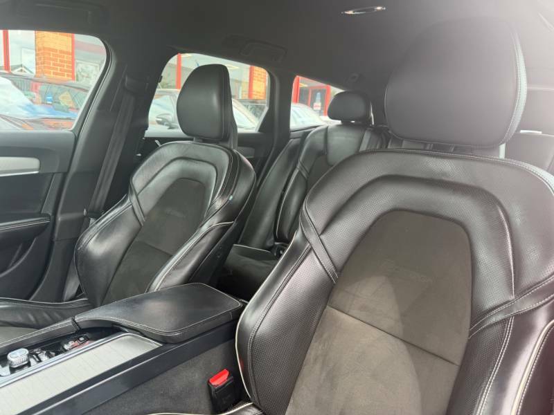 Volvo V90 2.0 D5 Powerpulse R Design Awd Geartronic Red #4