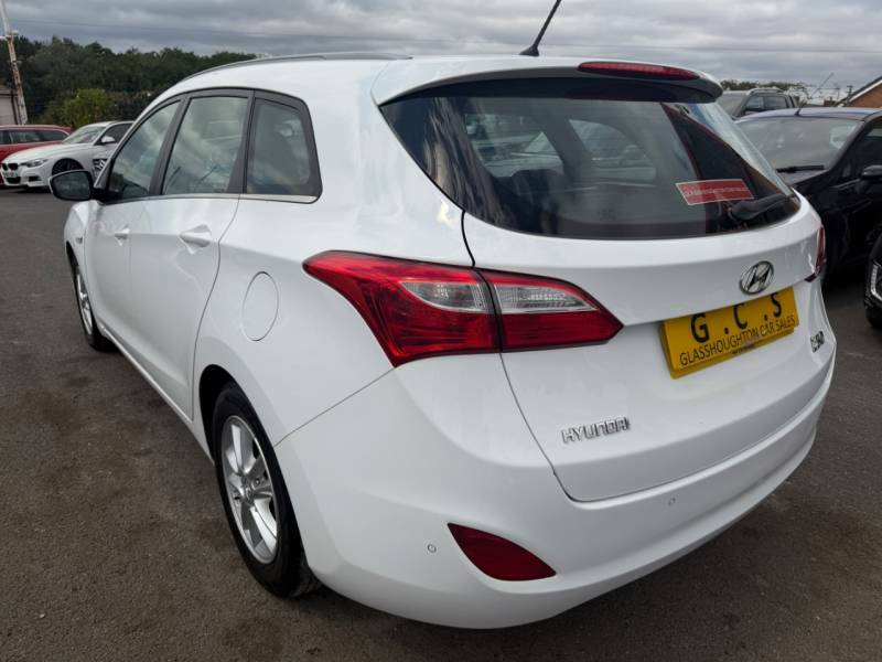 Hyundai I30 1.6 Crdi Blue Drive Se White #5