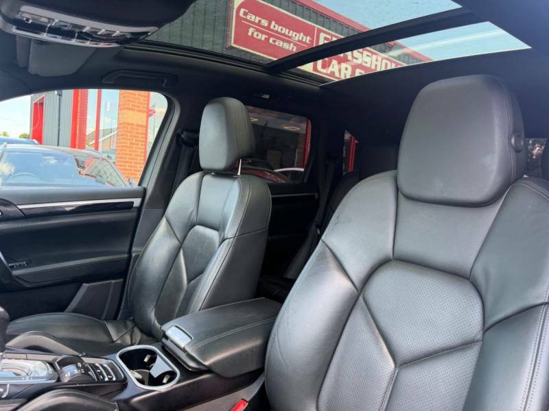 Porsche Cayenne Tiptronic S Black #4