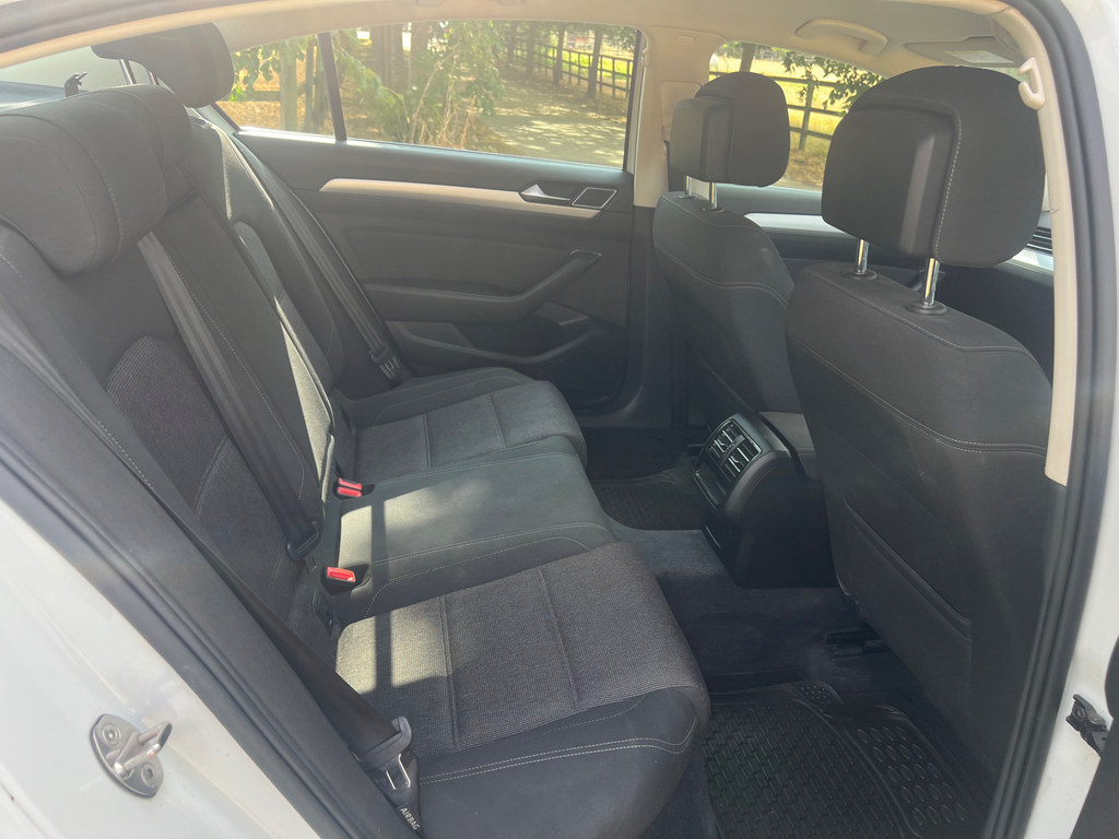 Volkswagen Passat 1.6 Tdi S Dsg Black #18