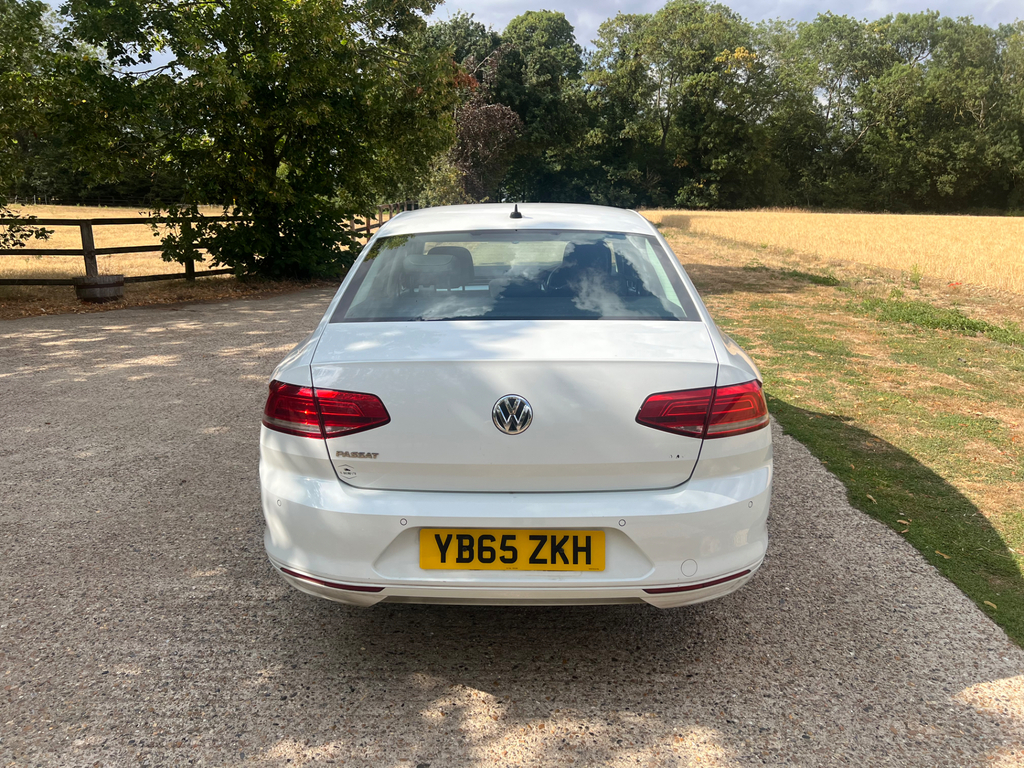 Volkswagen Passat 1.6 Tdi S Dsg Black #10