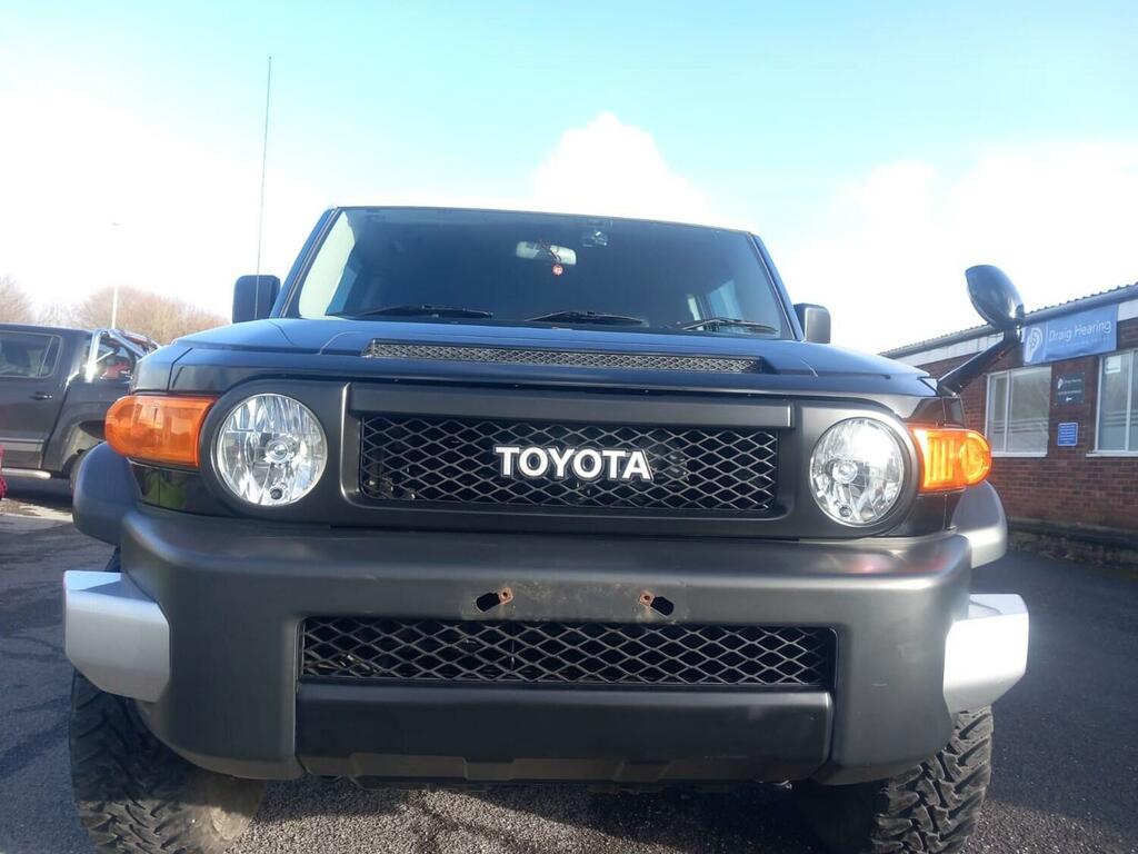 Toyota Land Cruiser 4.0 Black