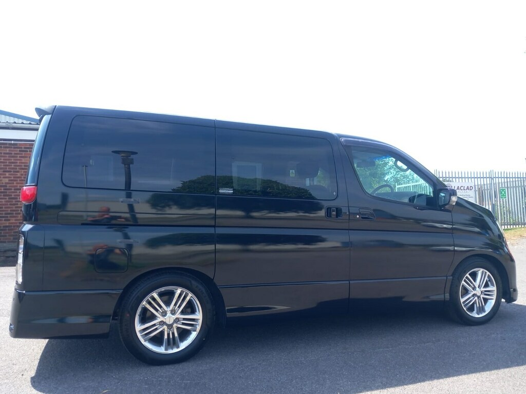 Nissan Elgrand 2.5 250 Highway Star 7 Seats - 2026 75 Black #19