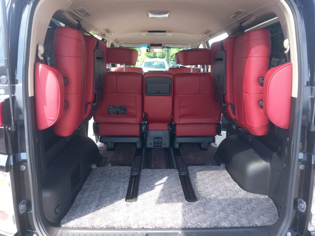 Nissan Elgrand 2.5 250 Highway Star 7 Seats - 2026 75 Black #30