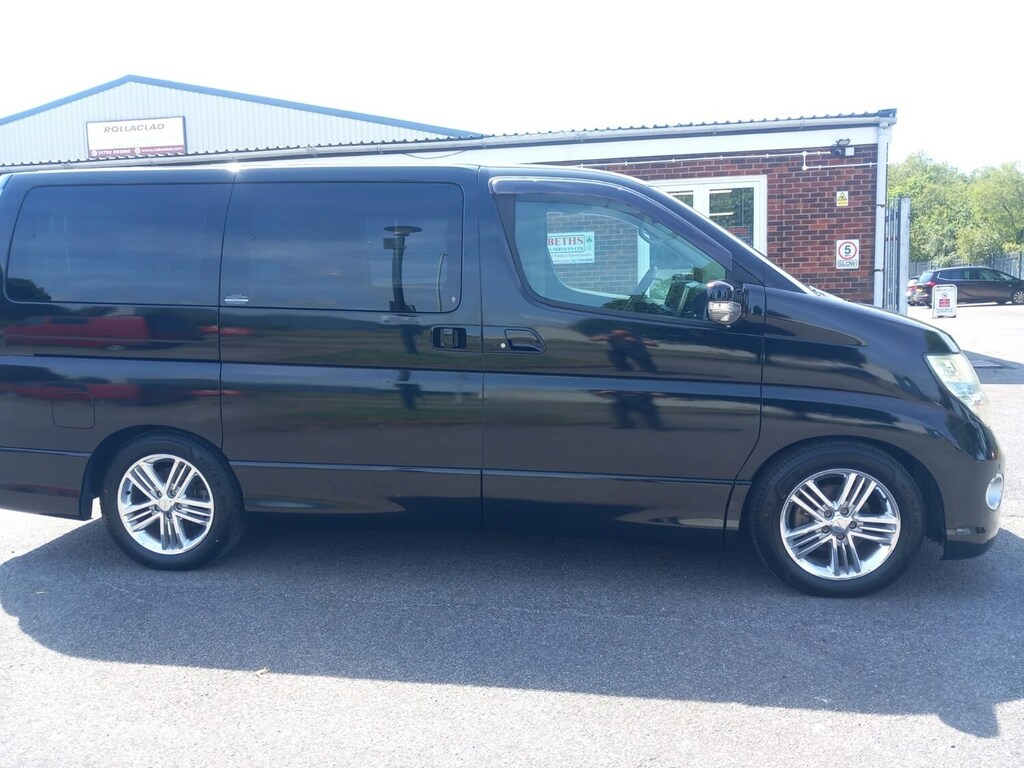 Nissan Elgrand 2.5 250 Highway Star 7 Seats - 2026 75 Black #18