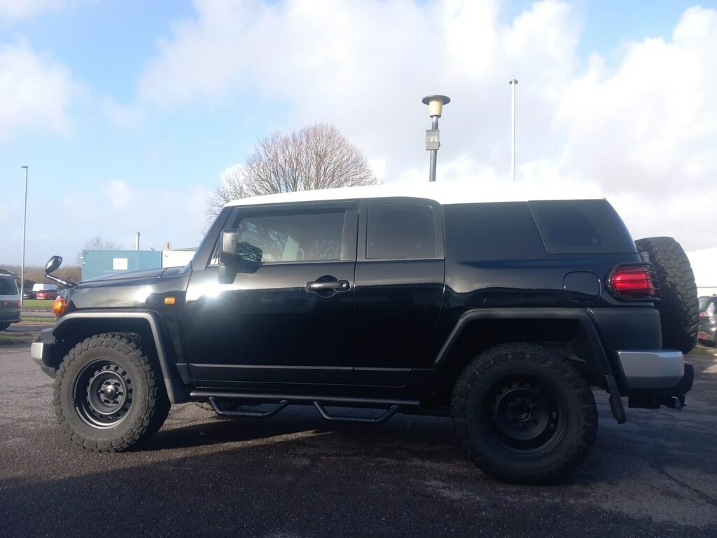 Toyota FJ Cruiser Fj Cruiser 4.0 CT61BLV Black #3