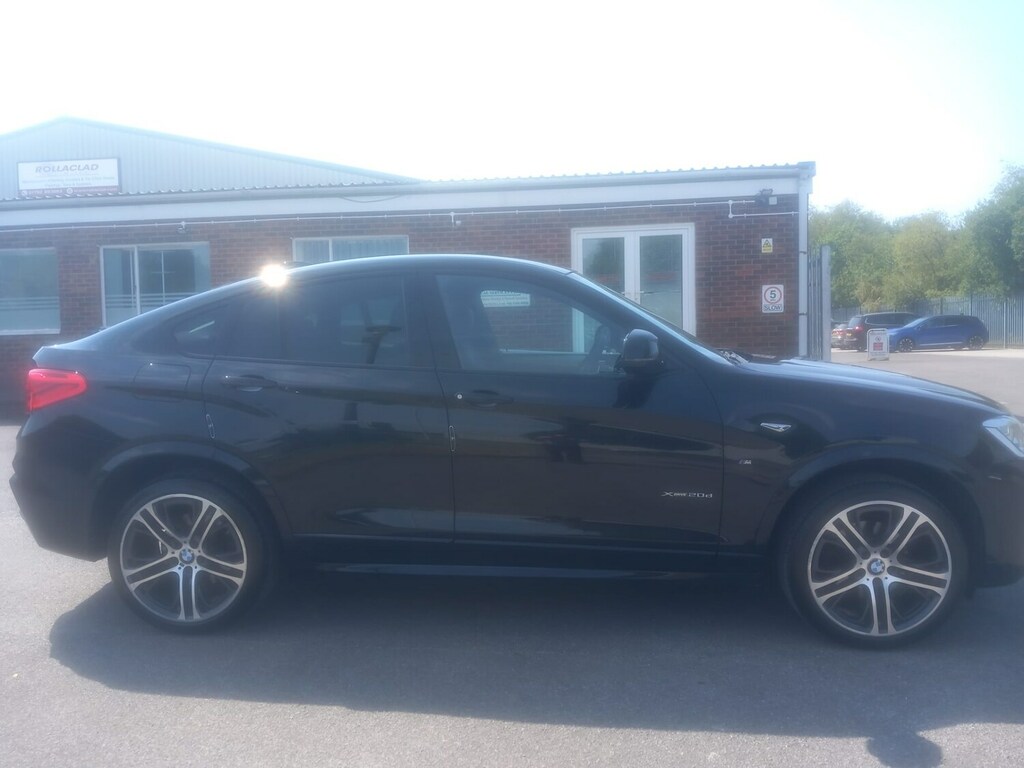 BMW X4 2.0 X4 Xdrive Black #26