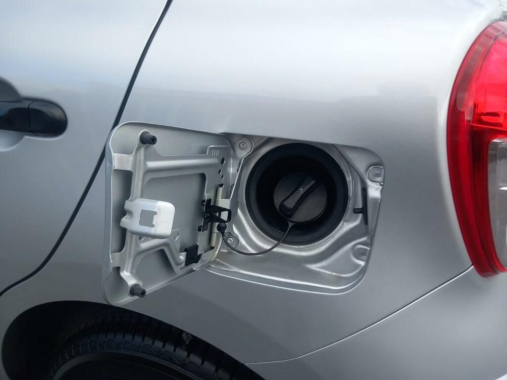 Nissan Micra Acenta Black #8