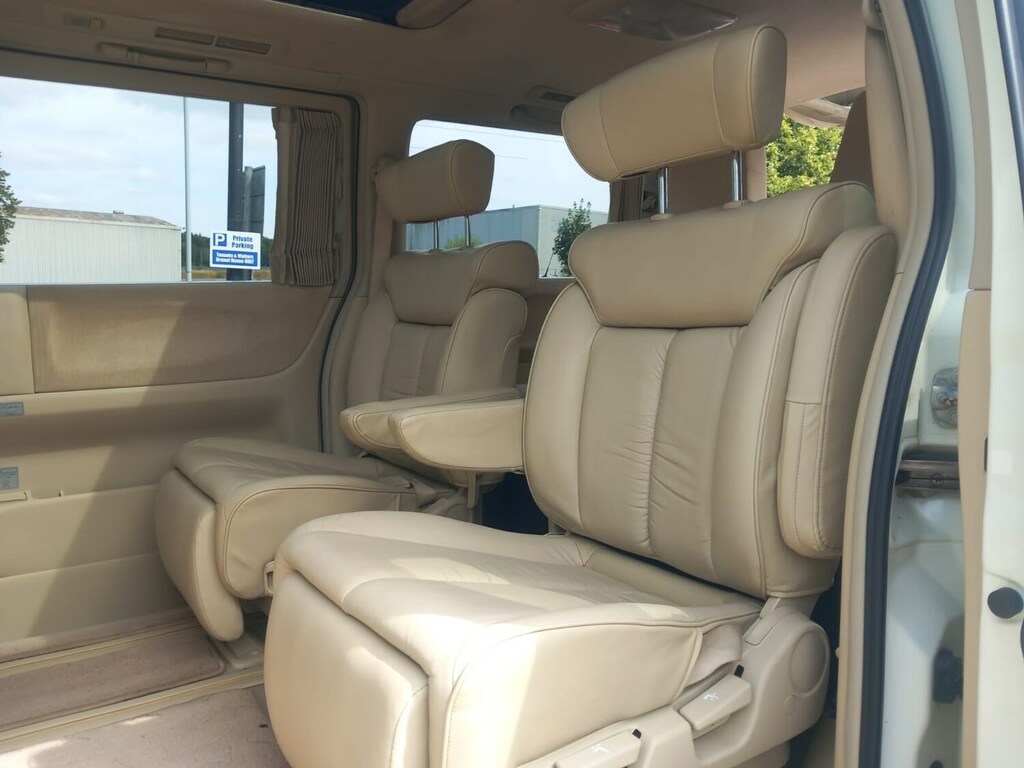 Nissan Elgrand 3.5 3.5 White #7
