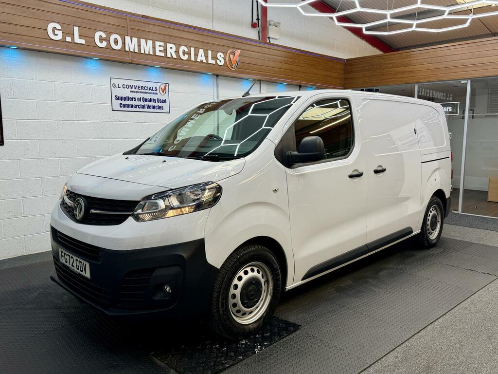 Vauxhall Vivaro Dynamic White