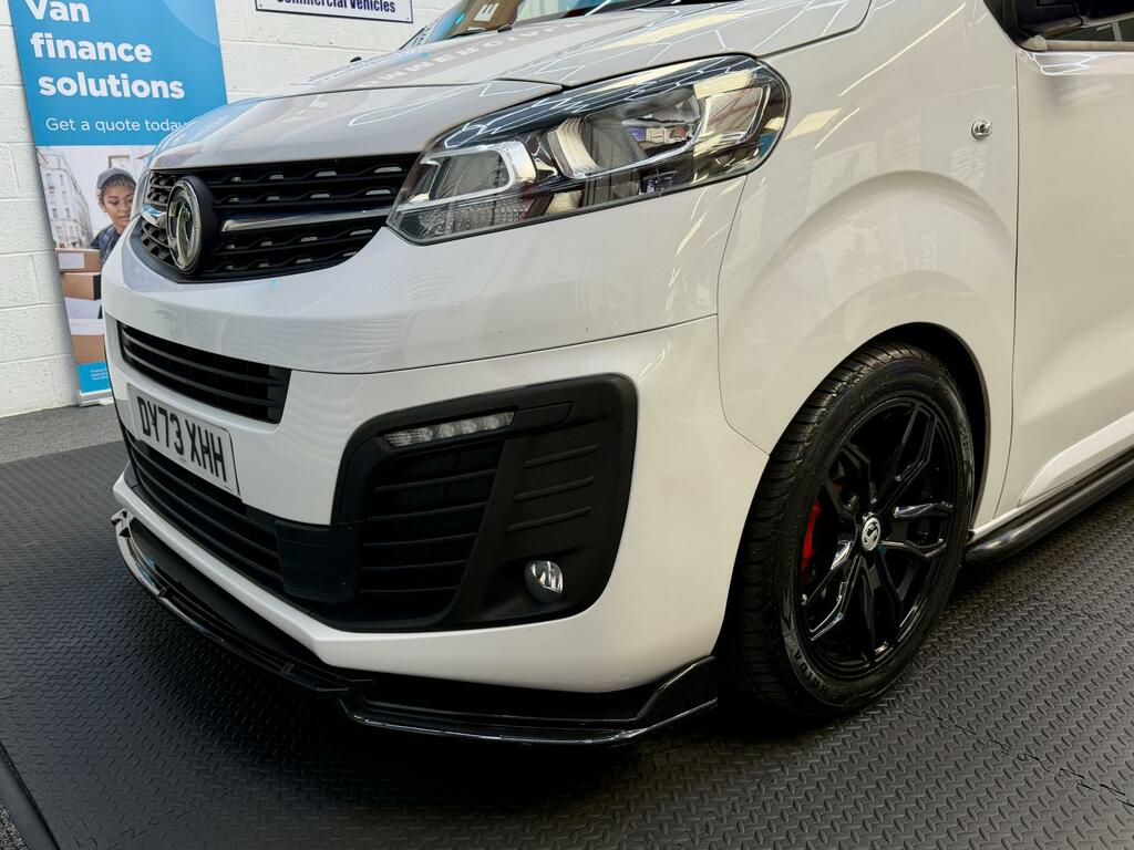 Vauxhall Vivaro 1.5 Turbo D 2900 Pro Panel Van 6Dr L DY73XHH White #4