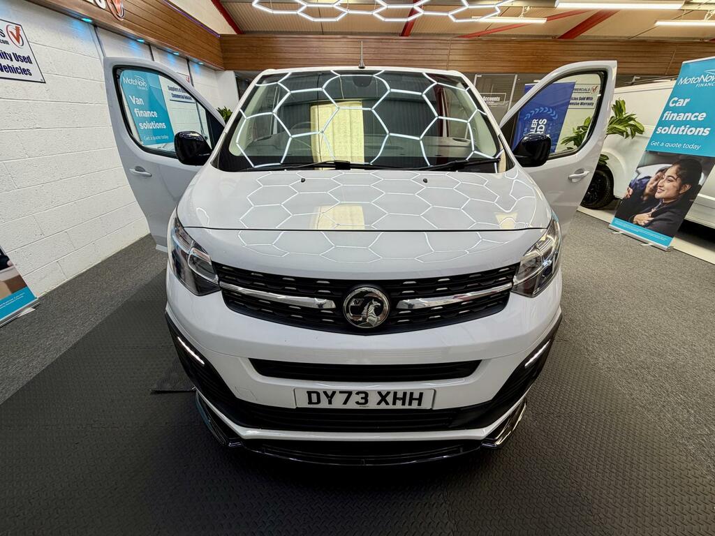 Vauxhall Vivaro 1.5 Turbo D 2900 Pro Panel Van 6Dr L DY73XHH White #5