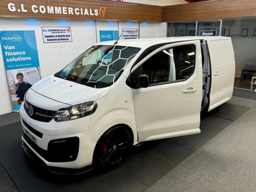 Vauxhall Vivaro 1.5 Turbo D 2900 Pro Panel Van 6Dr L DY73XHH White #2
