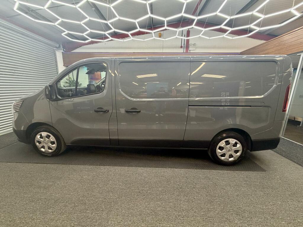 Renault Trafic Advance Grey