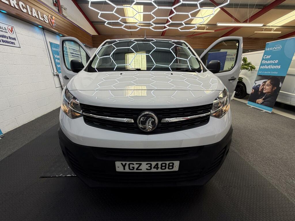 Vauxhall Vivaro 1.5 Turbo D 2700 Dynamic Panel Van 6Dr Manu YGZ3488 White #2