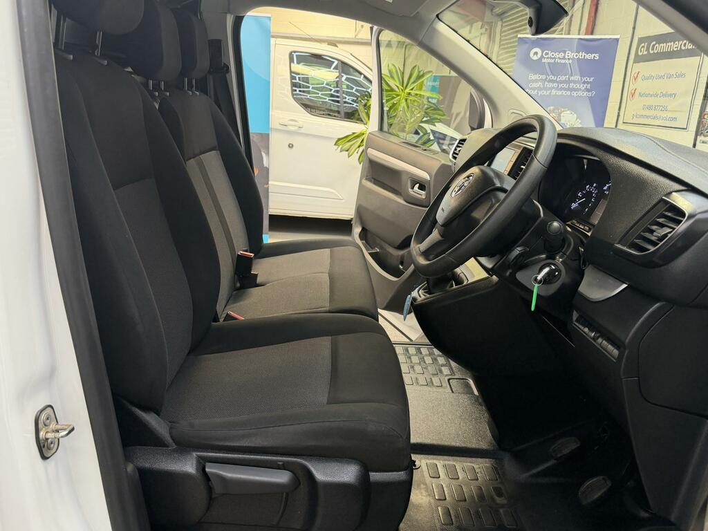 Vauxhall Vivaro 1.5 Turbo D 2700 Dynamic Panel Van 6Dr Manu YGZ3488 White #6