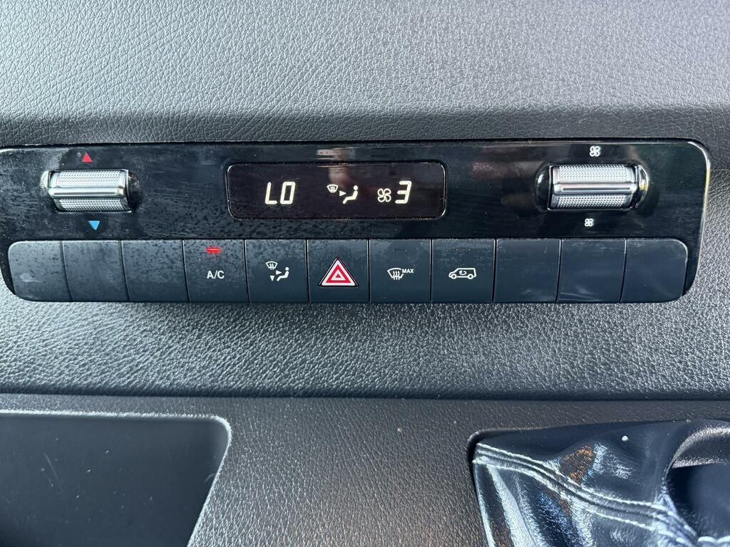 Mercedes-Benz Sprinter Premium Silver #3