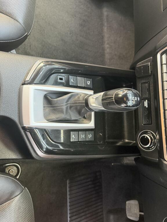 Isuzu D-Max 1.9 Td Dl40 Pickup Double Cab 4Wd Silver #5